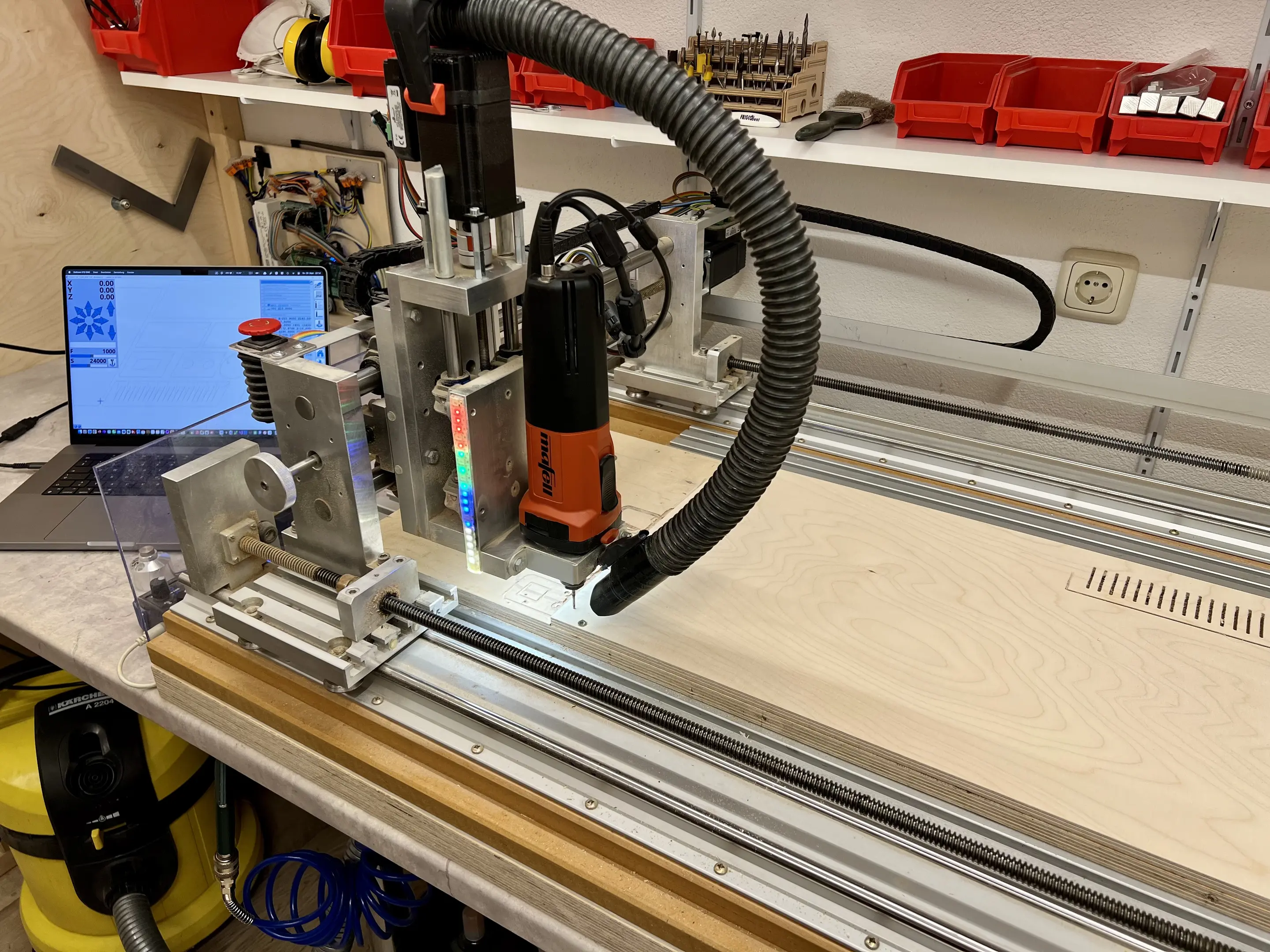 Messebau Werkstatt CNC-Fräse Holz Alu Acrylglas