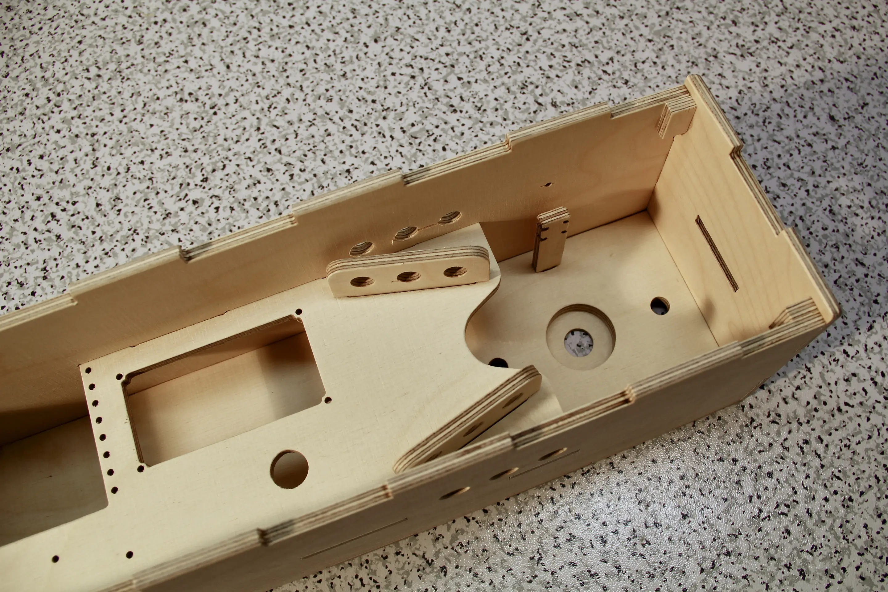 Projekt Kugelwaage CNC-Fräse Holzkonstruktion