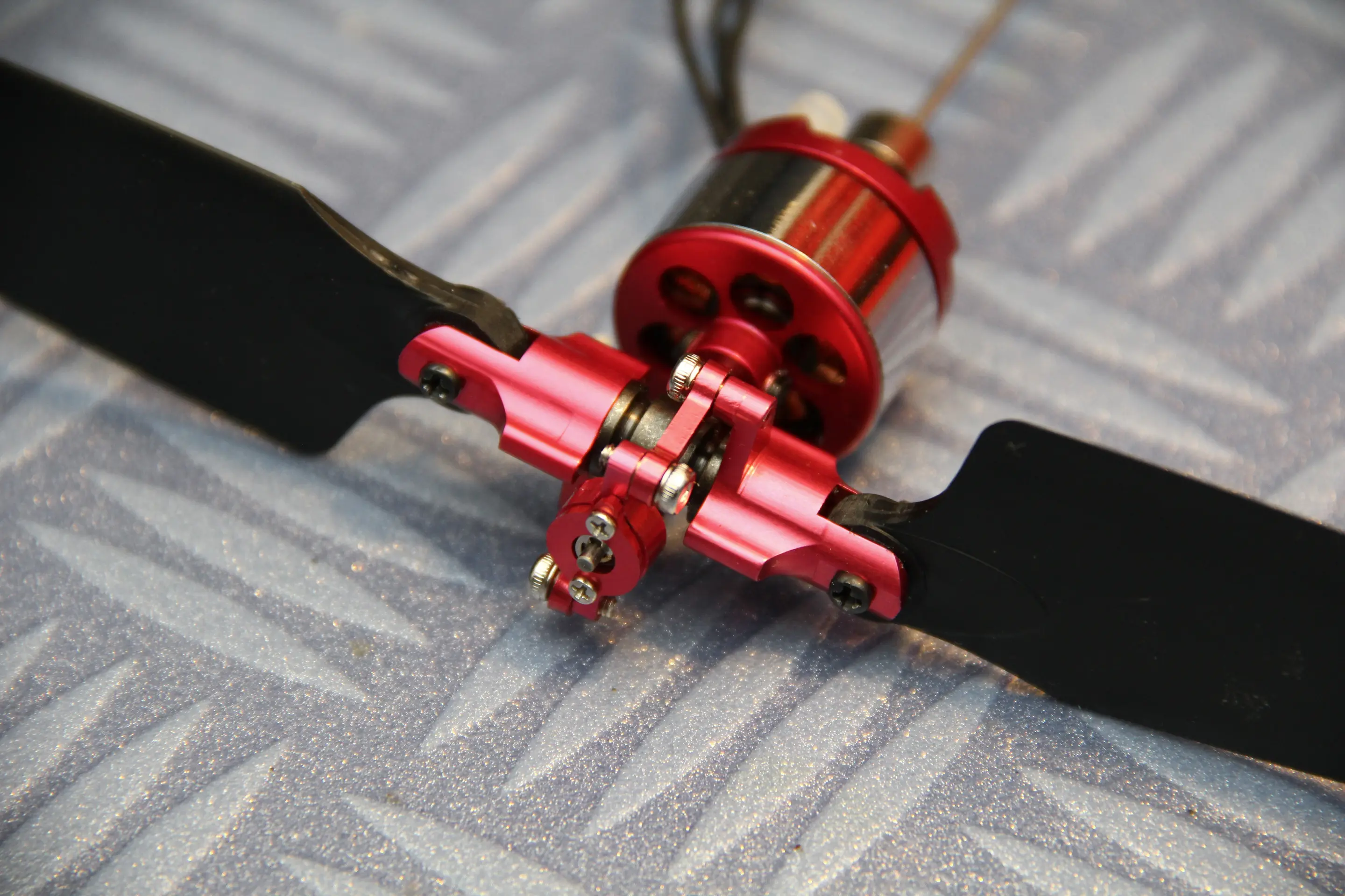 projekt kugelwaage motor propellerantrieb verstellpropeller pitchverstellung