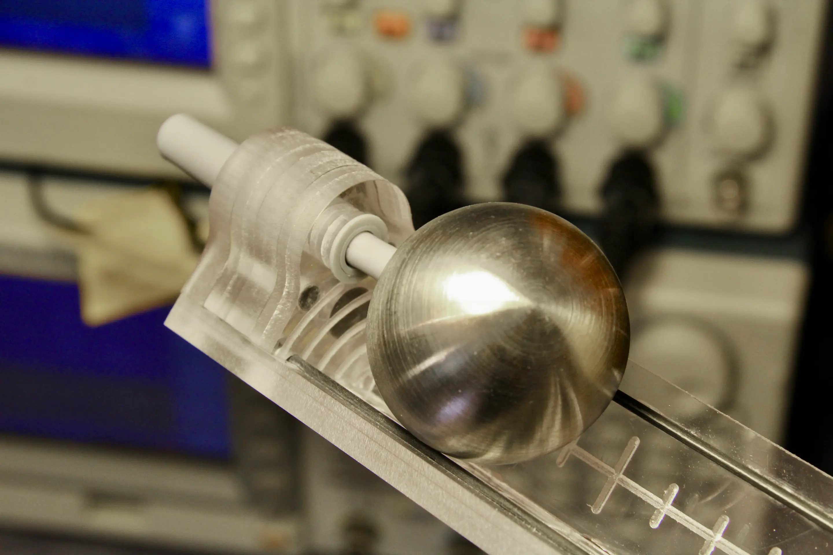 projekt kugelwaage v profil kugel acrylglas kohlefaserstab spannungsteiler