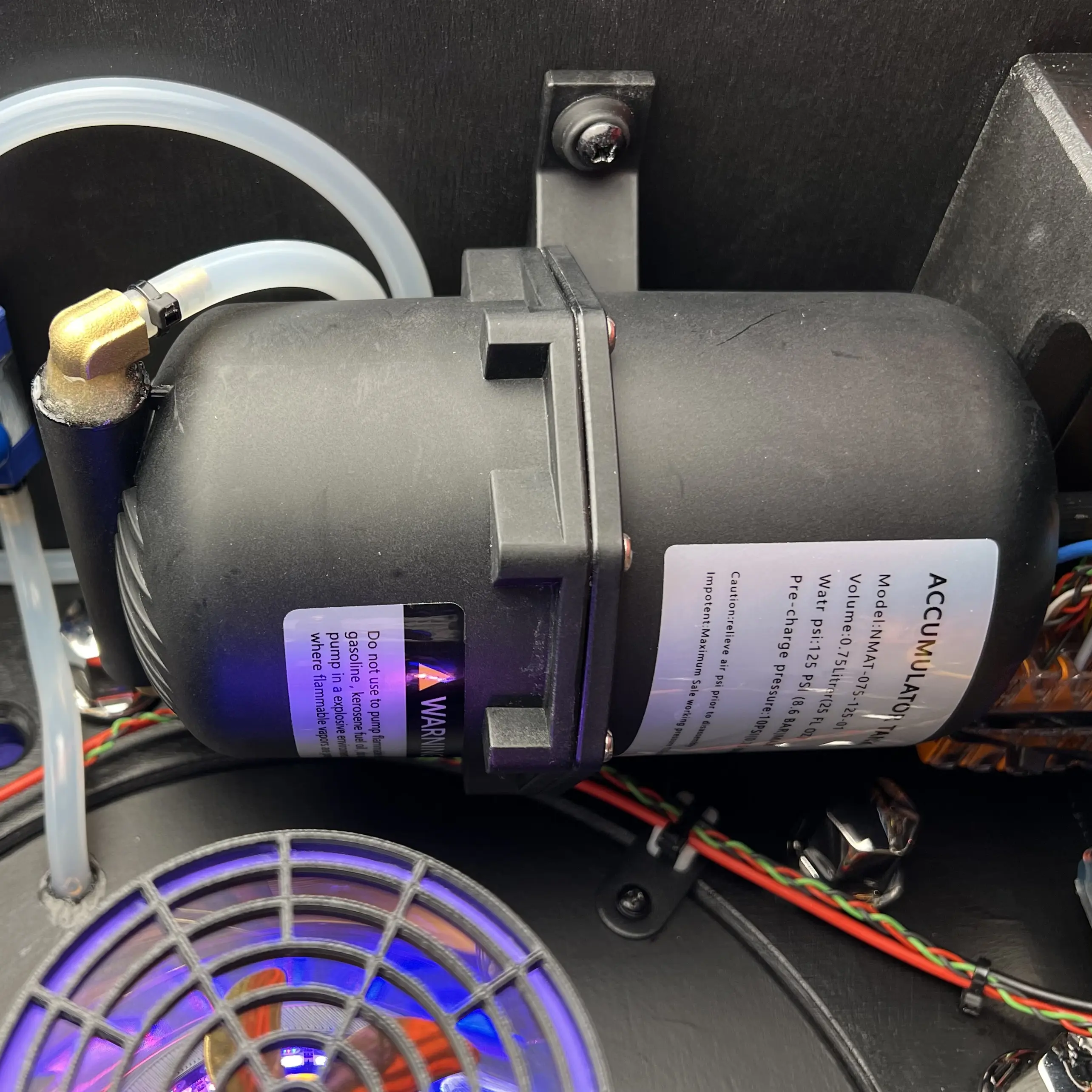 Projekt Messeexponat Details Druckausgleichsbehälter