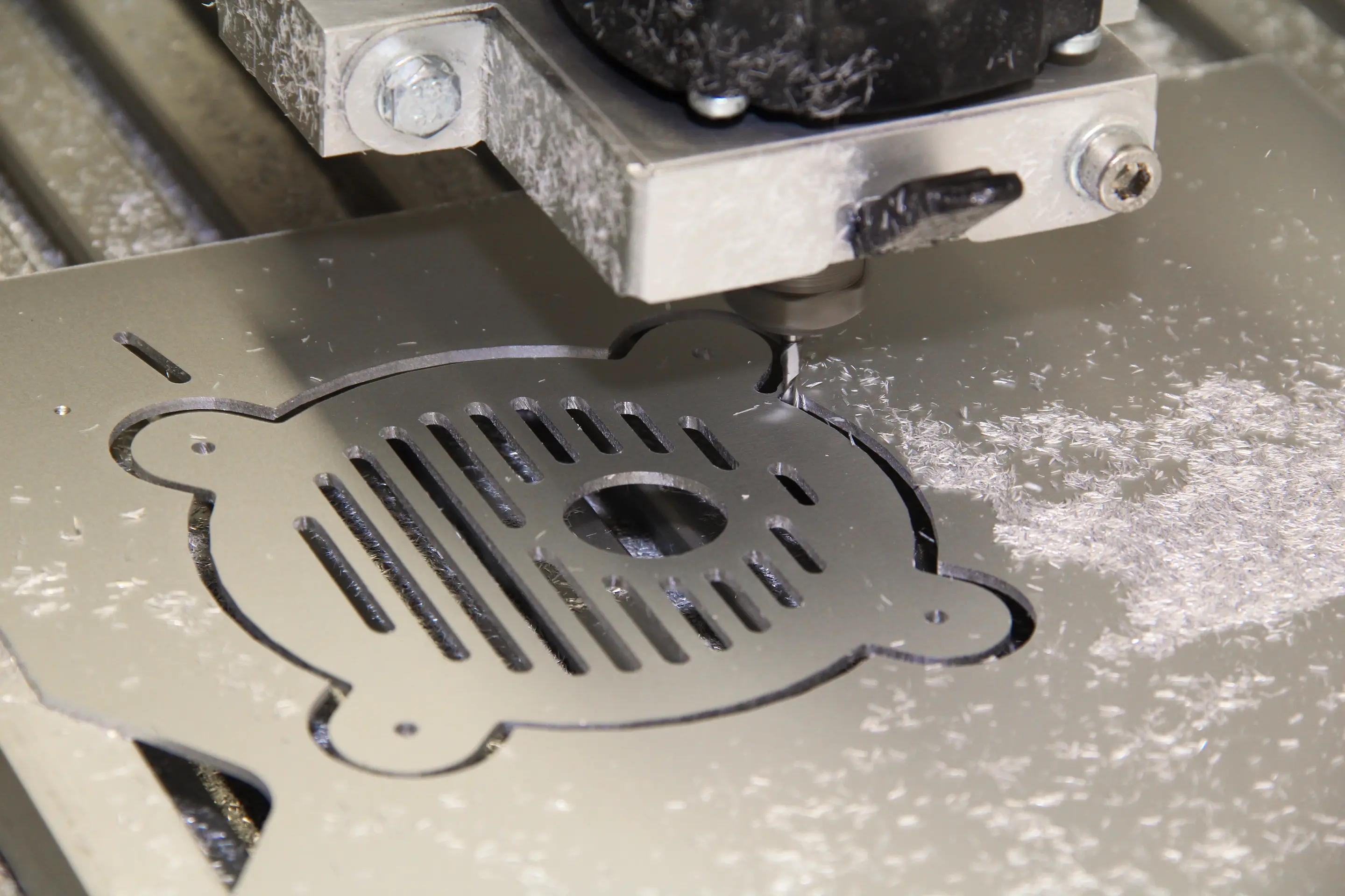 Projekt‑Wasserwerfer‑CNC‑Fraese‑Blende