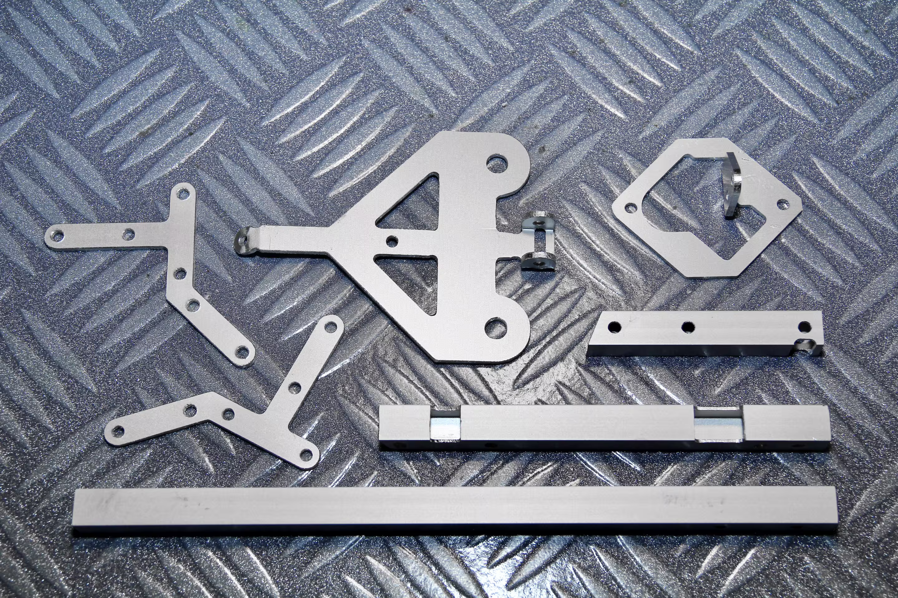 Projekt Kugelwaage CNC-Fräse Frästeile Aluminium