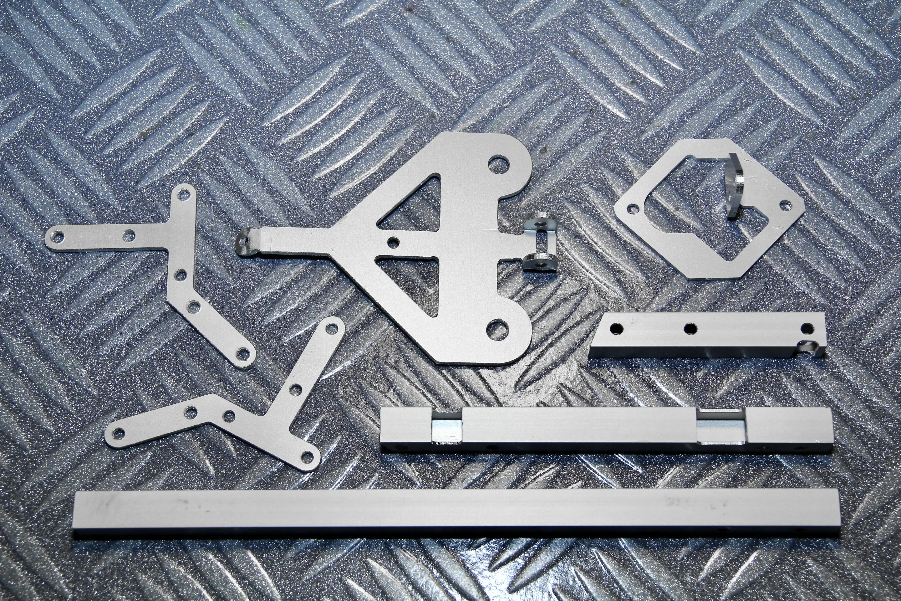 Projekt Kugelwaage CNC-Fräse Frästeile Aluminium