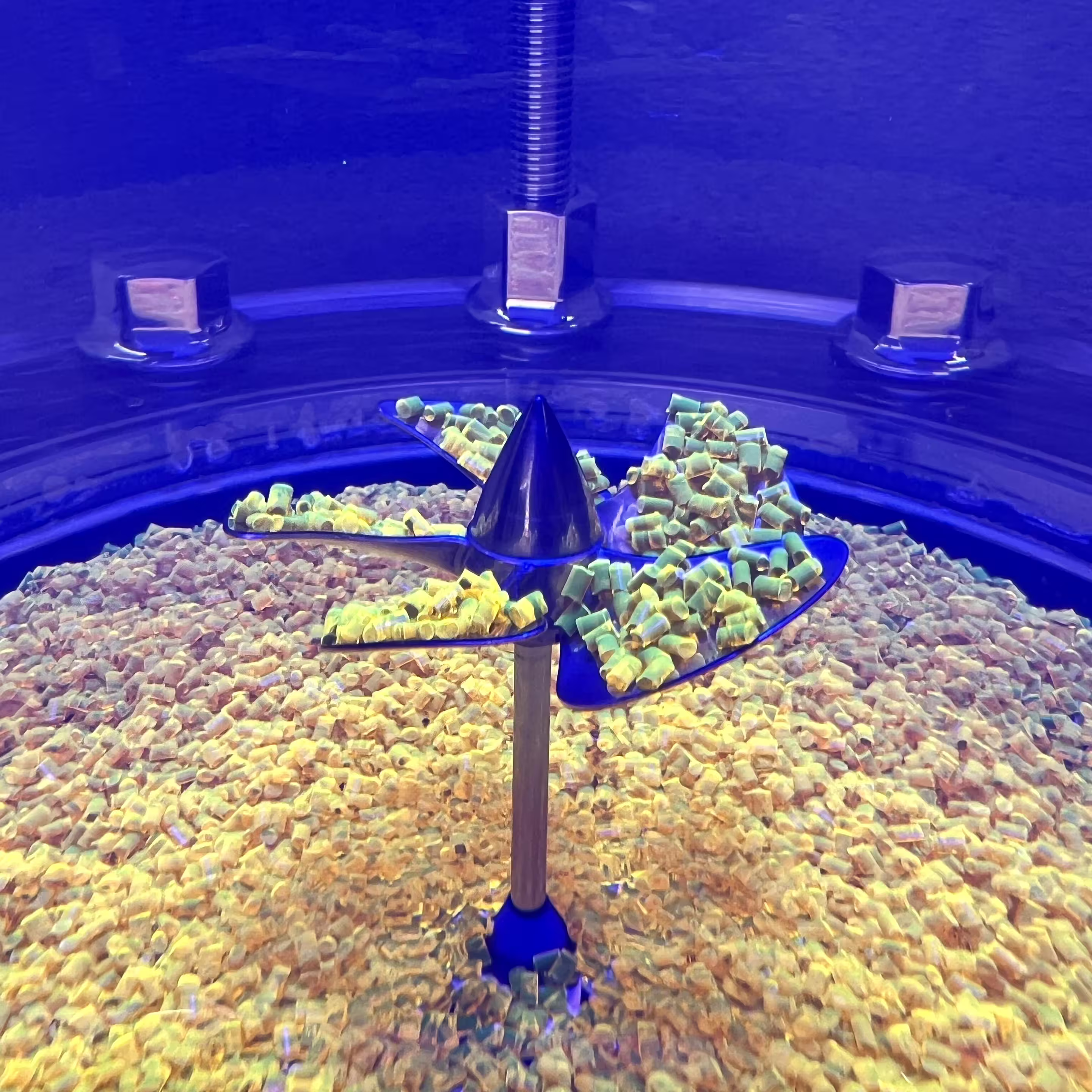 Projekt Messeexponat Details Hydroschraube Wasserschraube Granulat